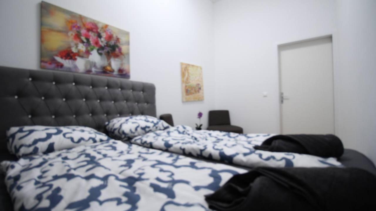 Modern Double Room Js A Вена Экстерьер фото
