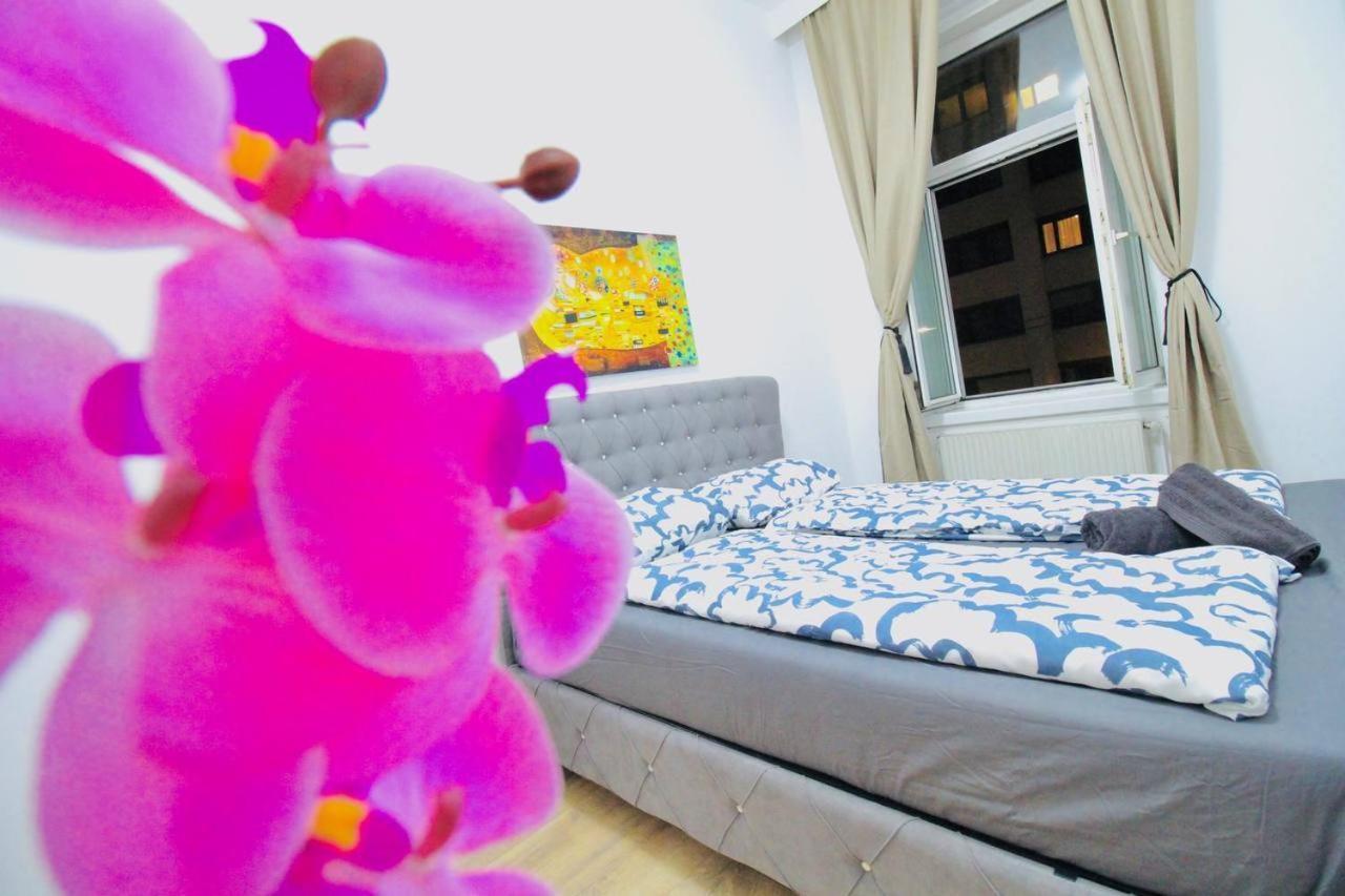 Modern Double Room Js A Вена Экстерьер фото