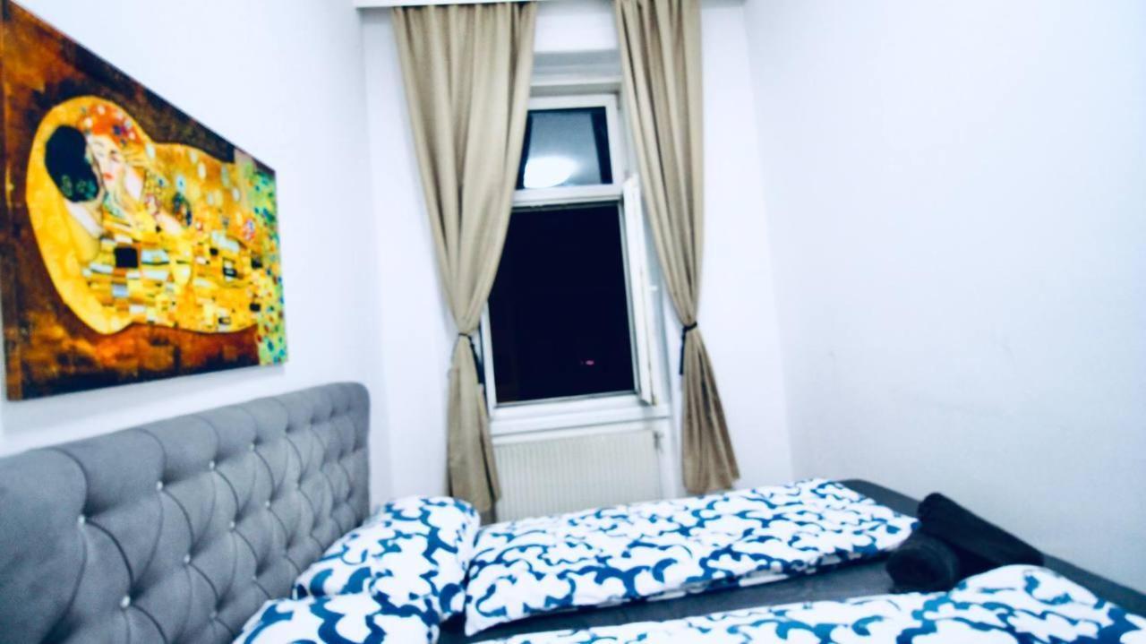 Modern Double Room Js A Вена Экстерьер фото